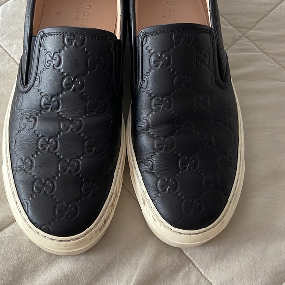 Used shoes - Picture 3 of 4